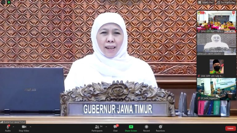 Khofifah Buka Muswil LDII Jatim Secara Virtual