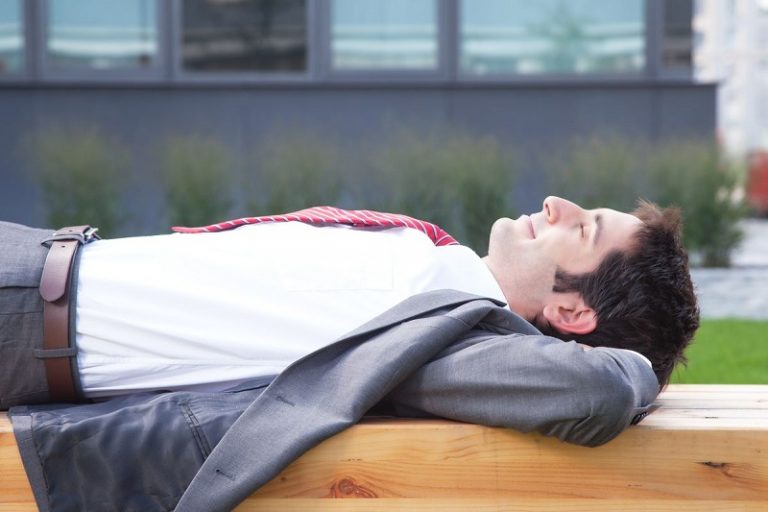 Manfaat Tidur Singkat di Siang Hari