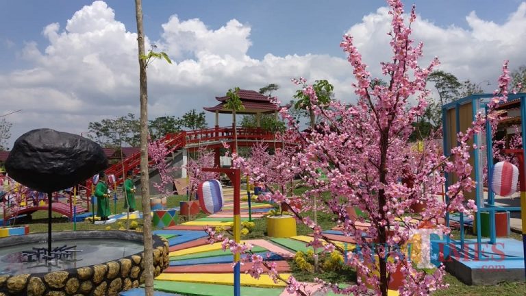 Kampung Wisata – Korea Fantasy di Ngancar Kediri