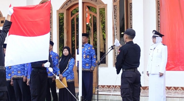 Pondok Blawe Gelar Upacara HUT ke-77 Kemerdekaan RI