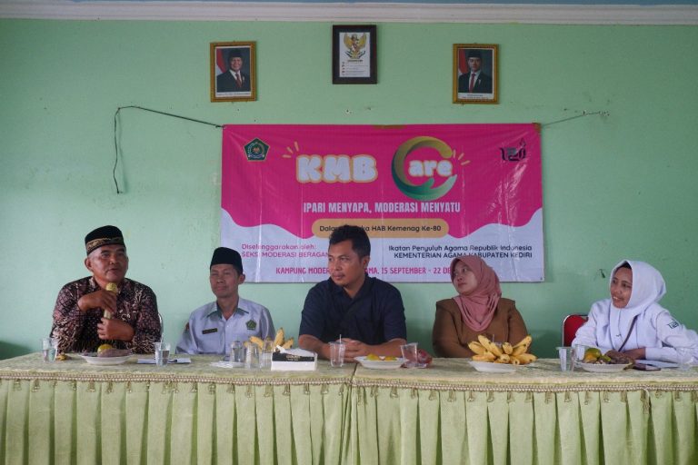 LDII PC Kras Hadiri Kegiatan IPARI Kampung Moderasi Beragama di Balai Desa Jambean